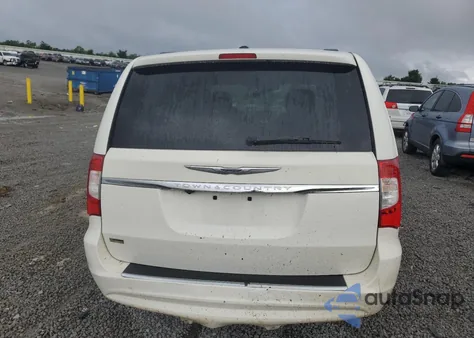 2012 Chrysler Town & Country Touring z USA, uszkodzony, nr VIN 2C4RC1BG1CR306388